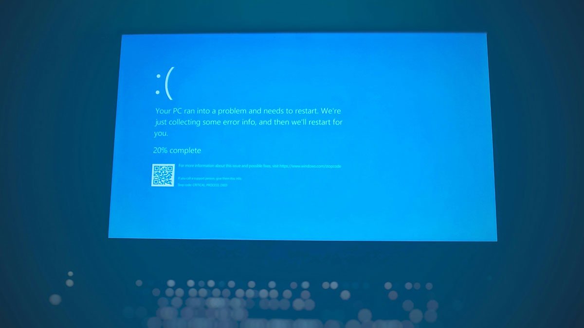 laptop bluescreen laptop bluescreen